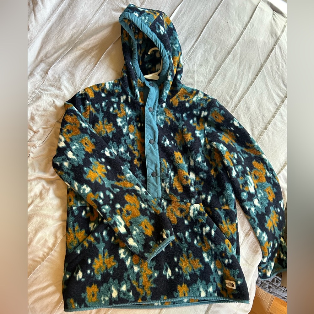 Men’s North Face 1/2 snap hoodie